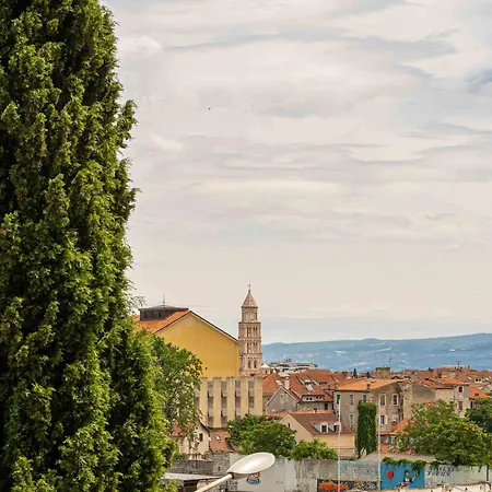 Brnistra شقة سبليت